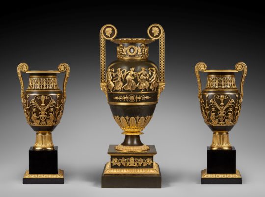 Garniture_Vase_pendule001-01_HD_WEB mini