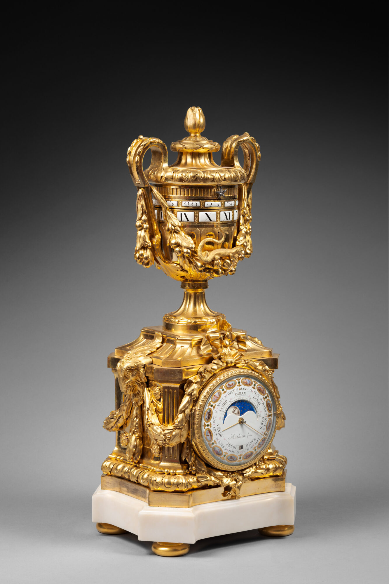 Pendule_476-03_HD_WEB