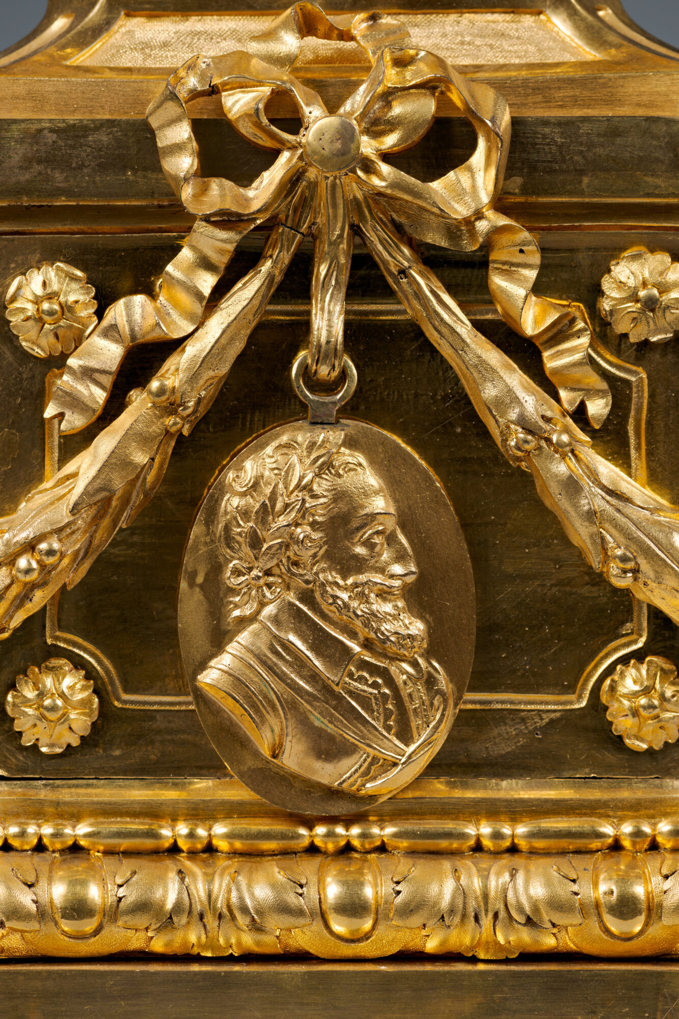 Pendule_476-07_HD_WEB