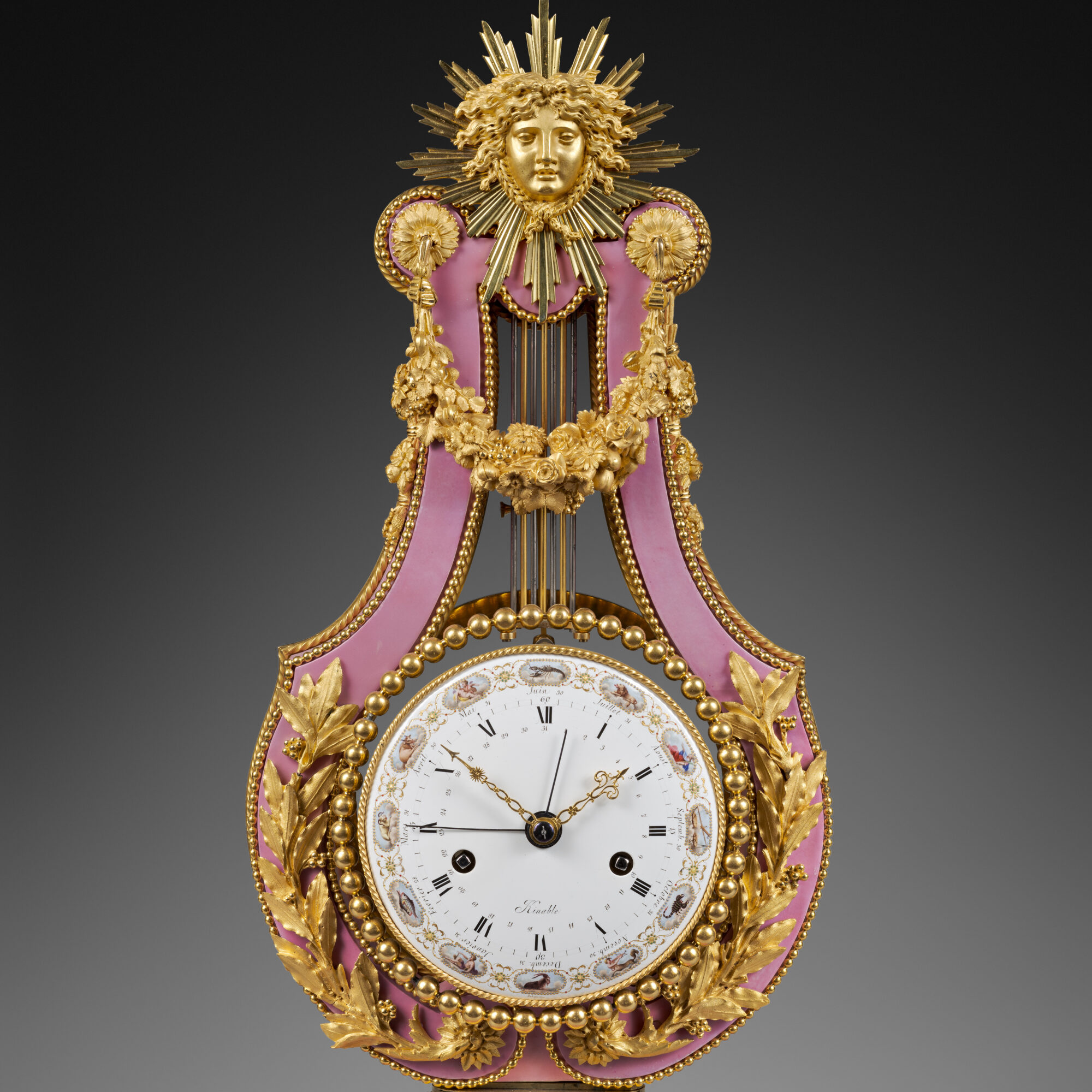 Lyre Clock