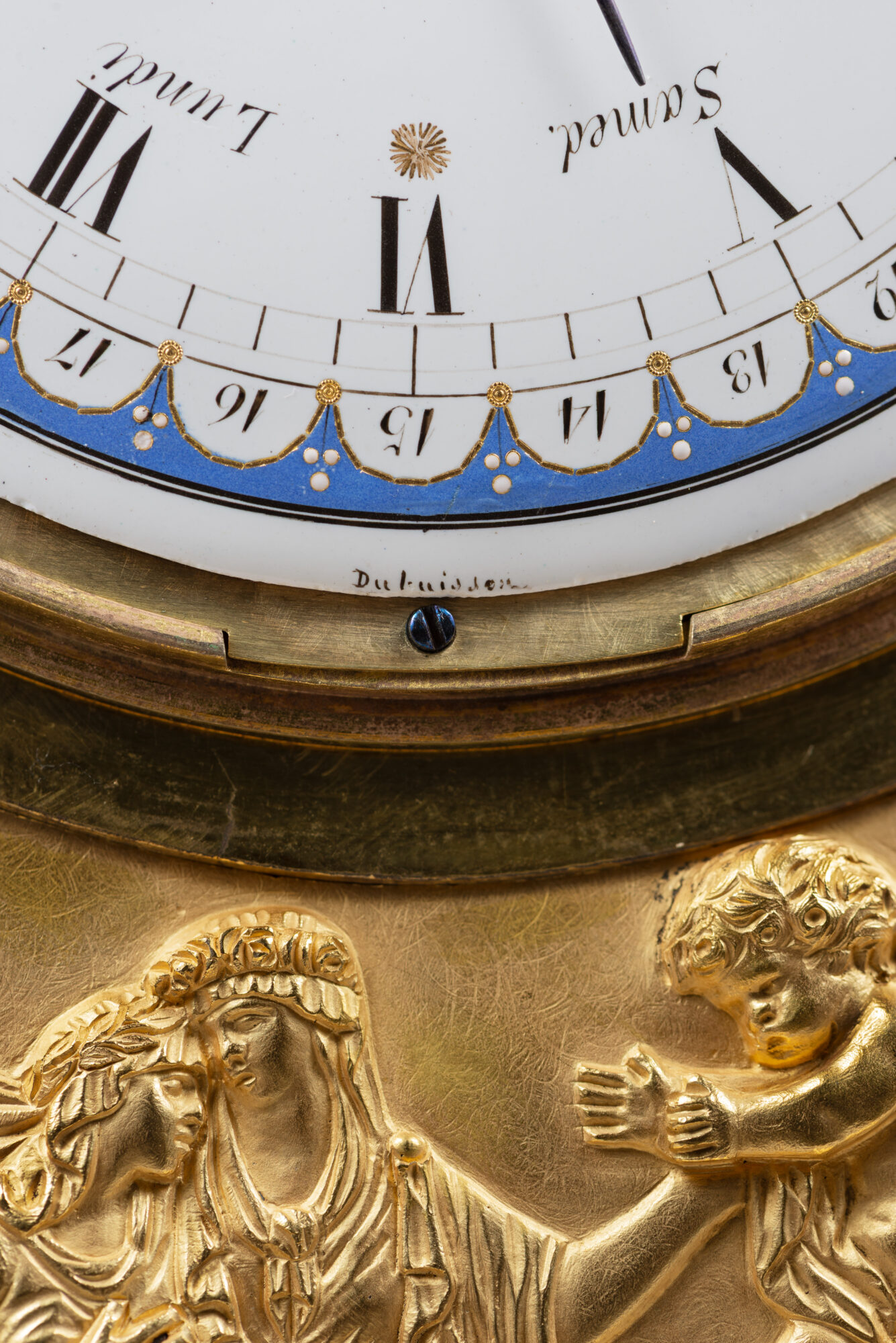 Pendule_536-08_HD_WEB