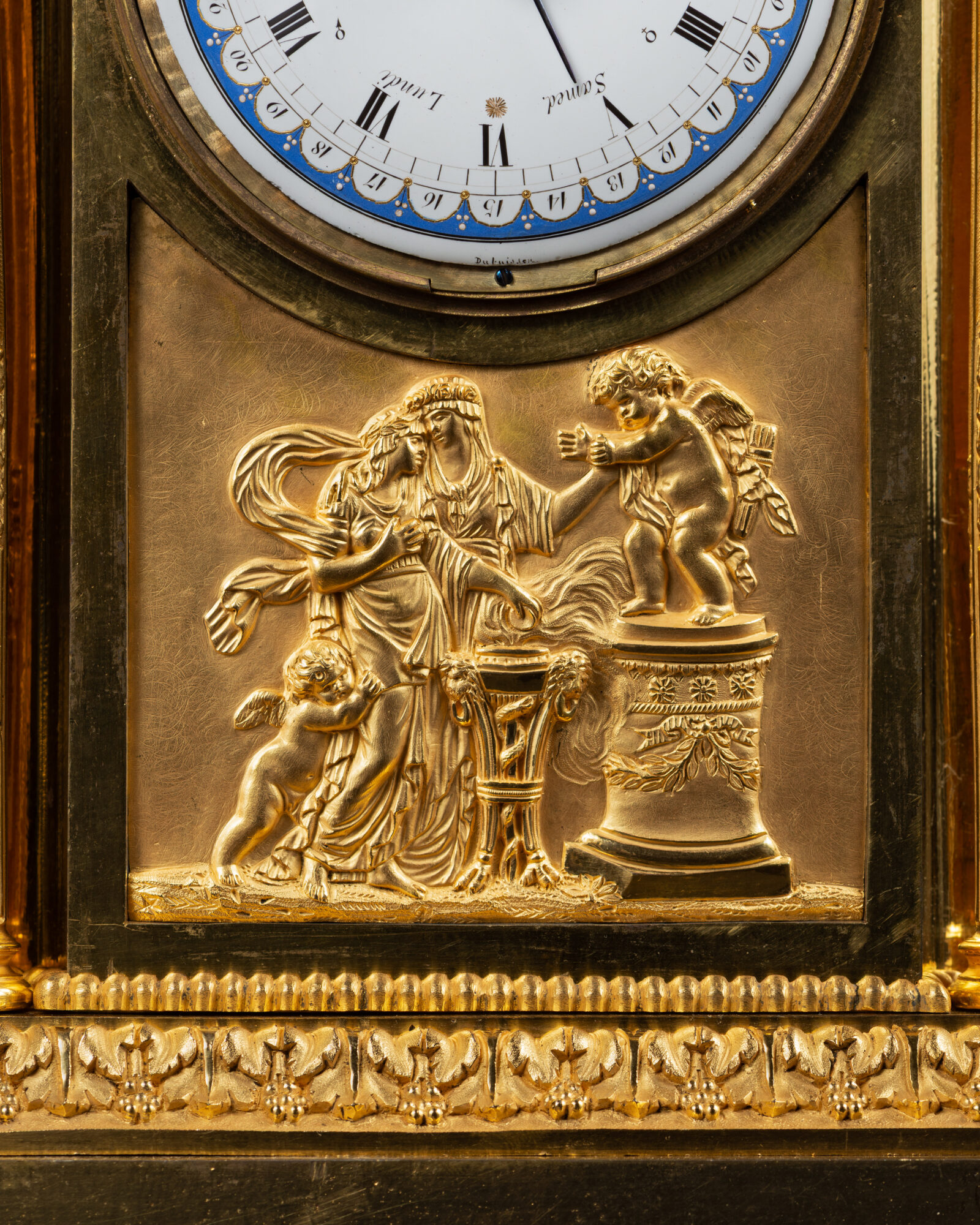 Pendule_536-09_HD_WEB