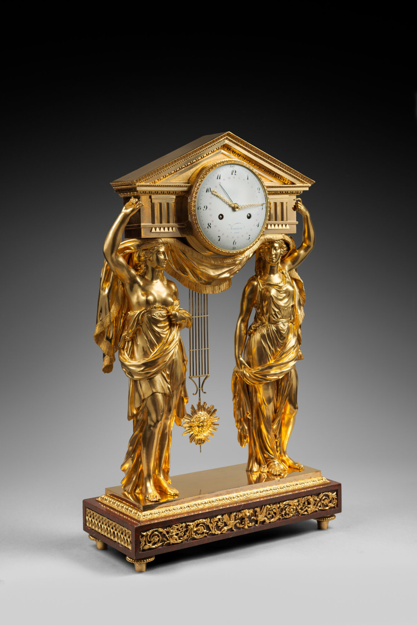 Pendule_543-02_HD_WEB