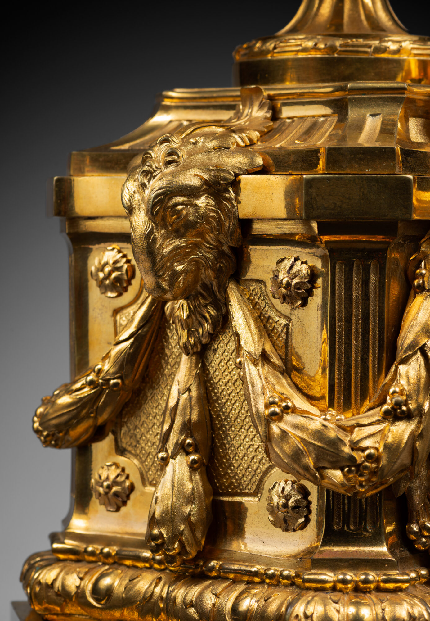 Pendule_533-08_HD_WEB