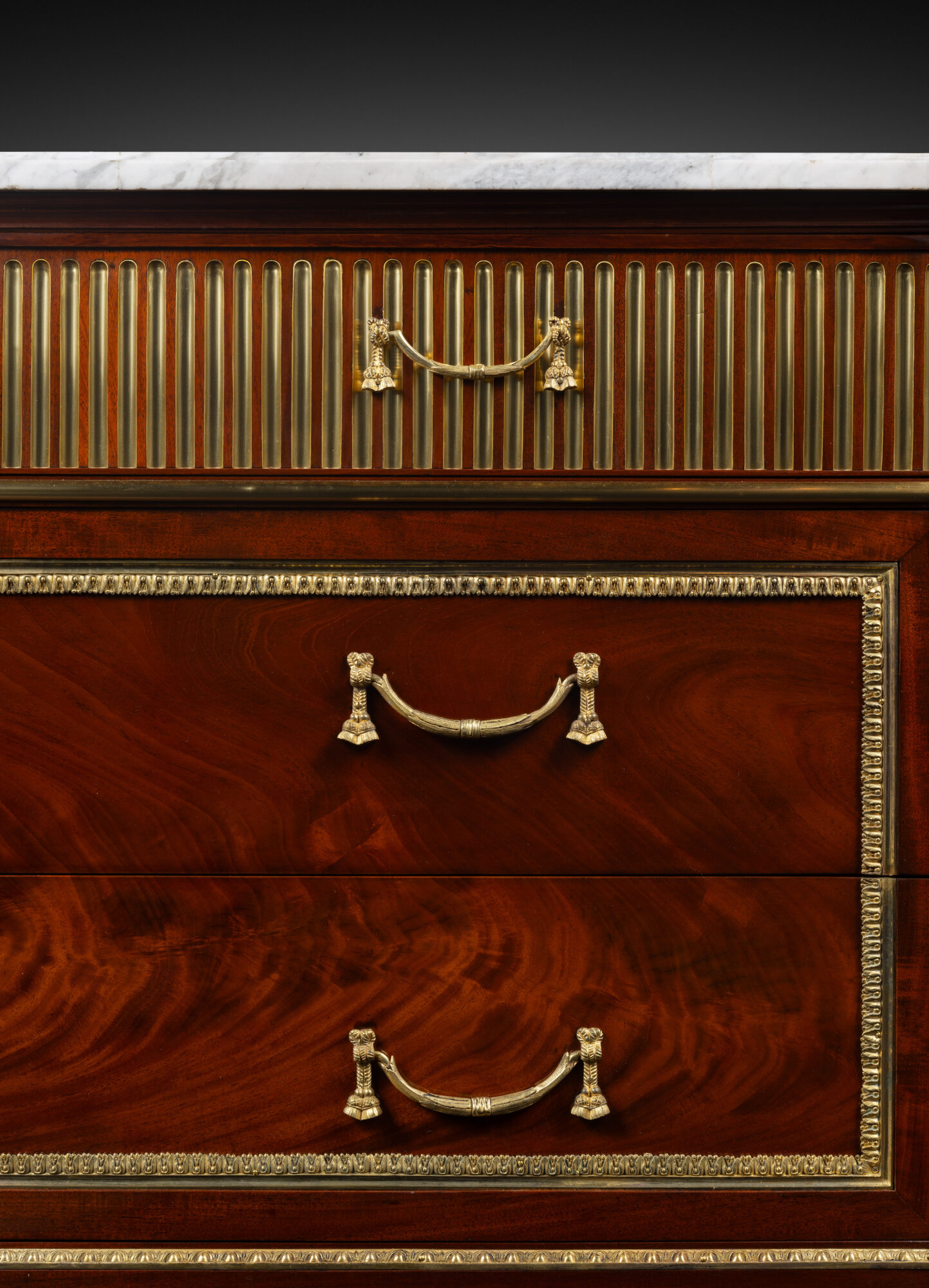 Commode_004-02_HD_WEB