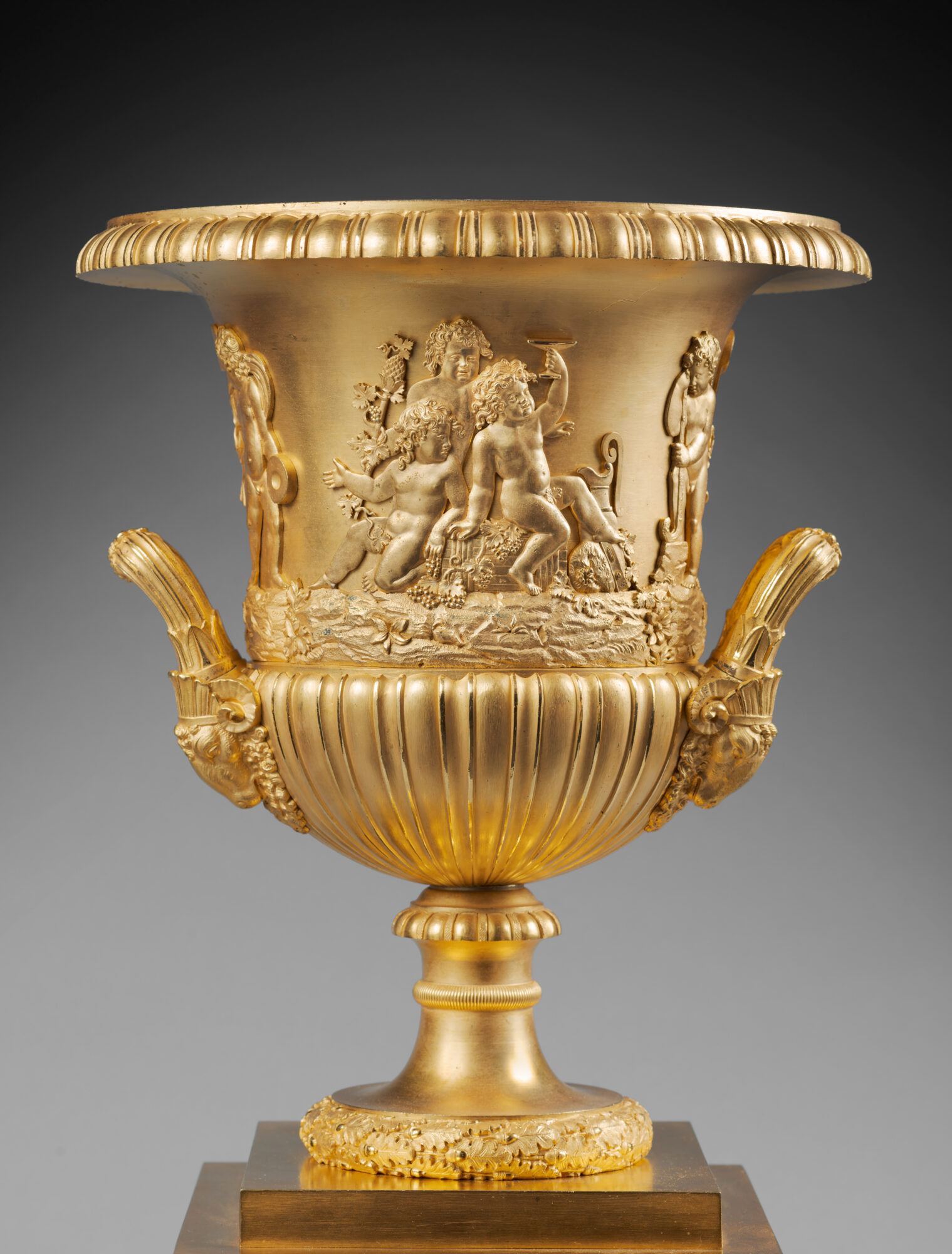 Vases_025-04_V2_HD_WEB