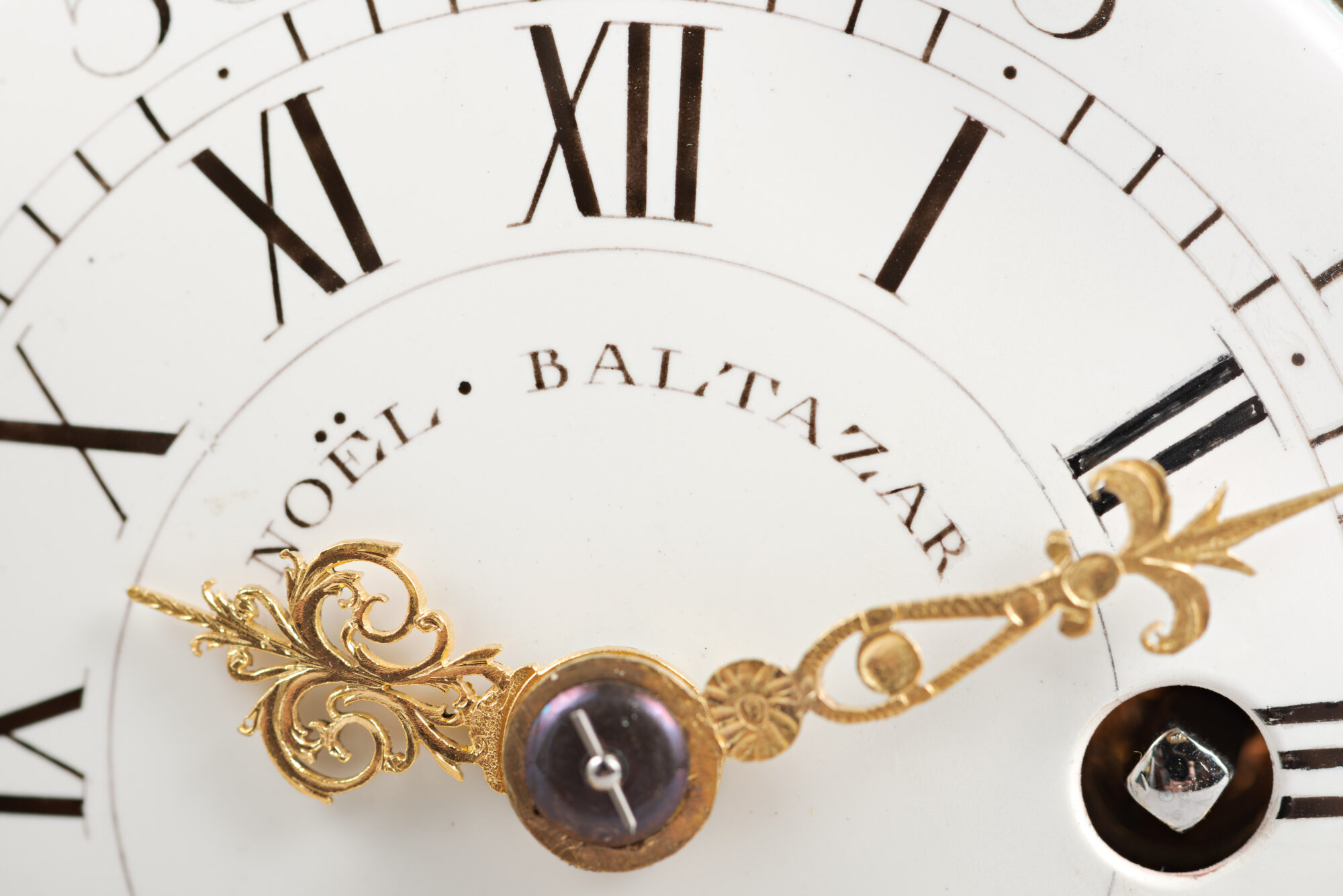 Pendule_544-09_HD_WEB