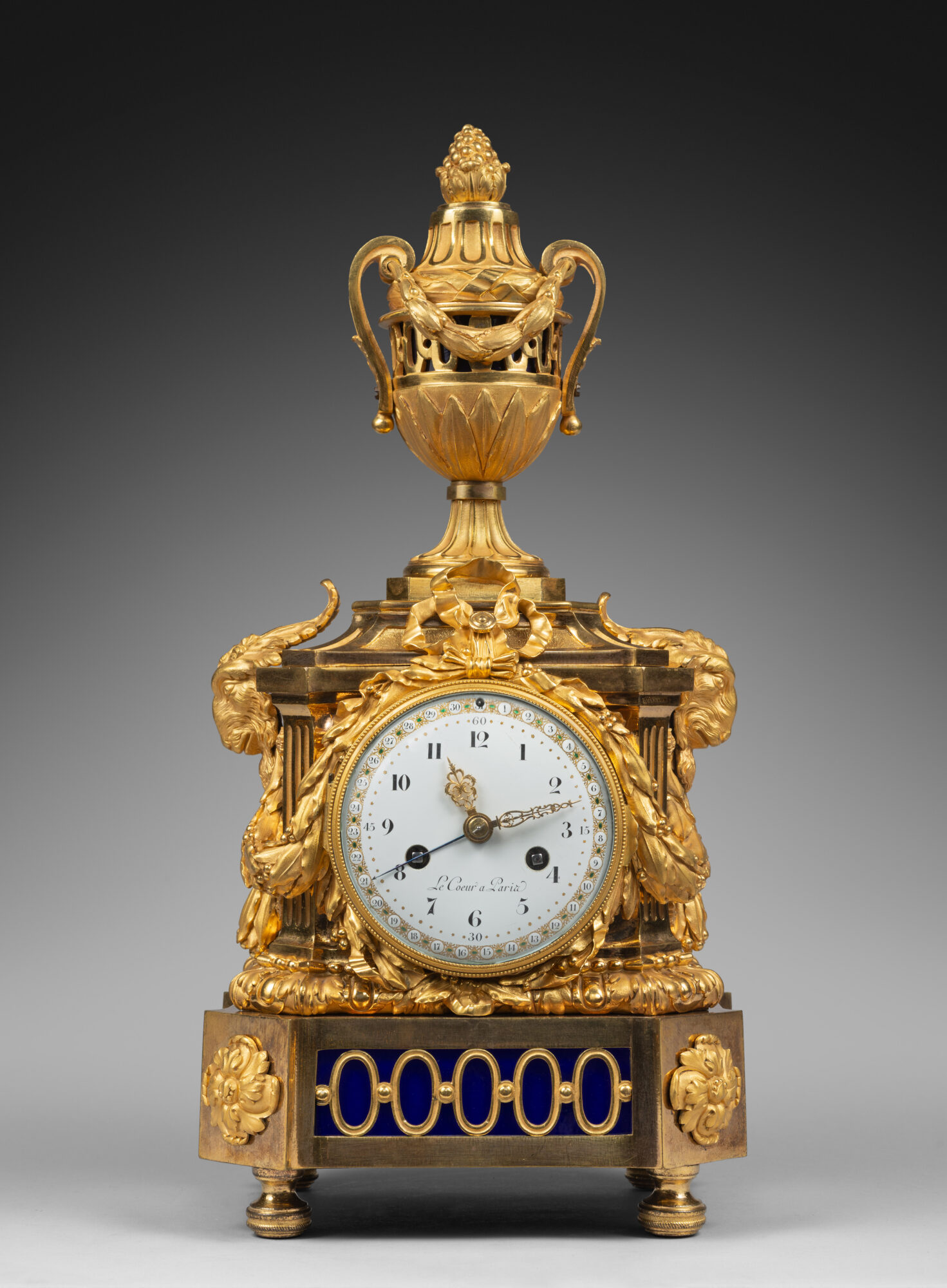 Pendule_538-01_HD_WEB