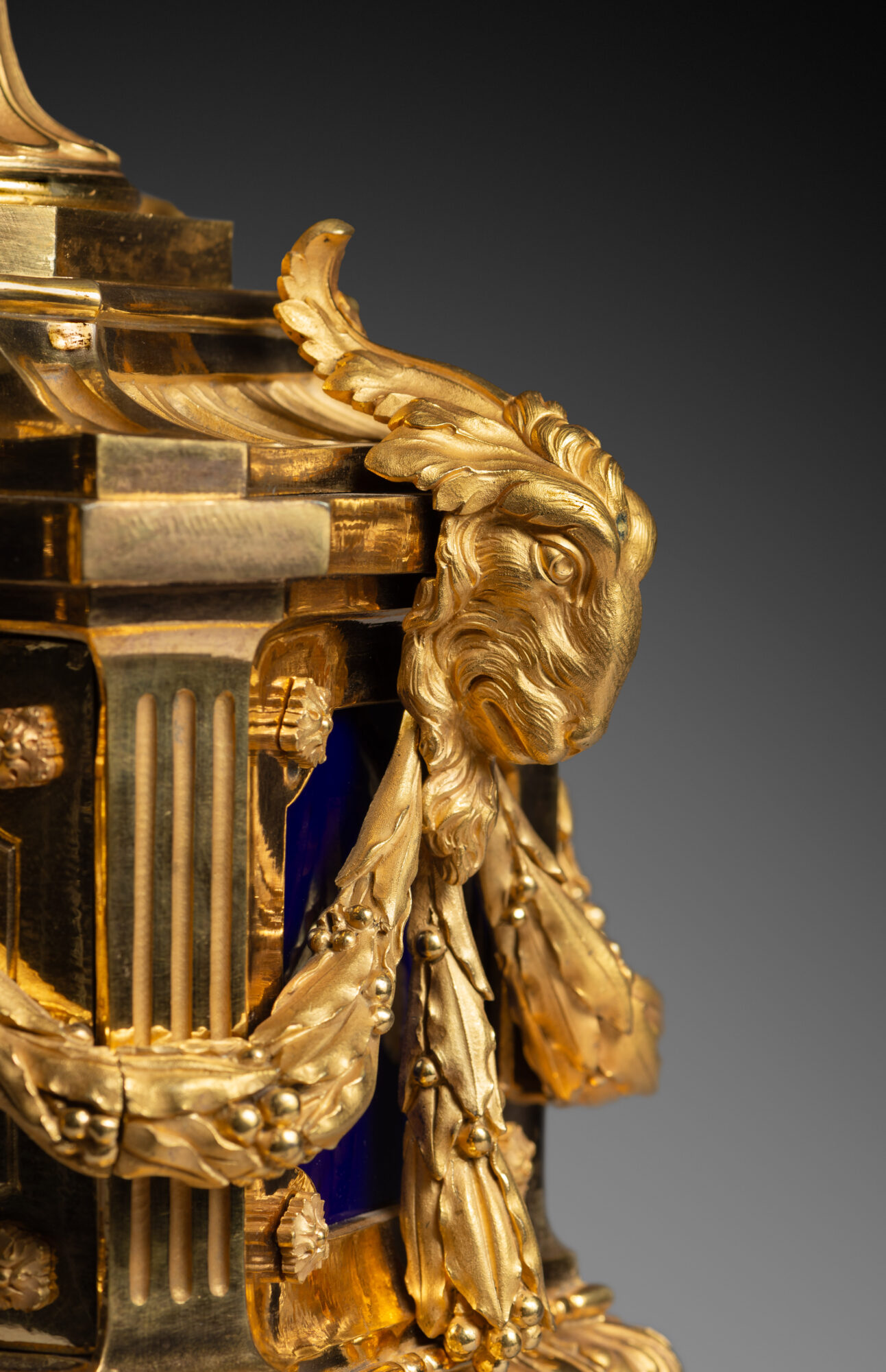 Pendule_538-07_HD_WEB