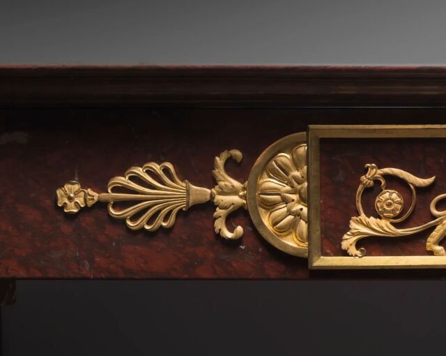 Magnificent frieze depicting two lionesses drinking from a fountain.

Detail of "Égyptiennes" mantelpiece in red griotte marble, gilt bronze and colored porcelain, Empire period, circa 1805.

#neoclassical #decorativeart #frenchempire #antique #furniture #antiquefurniture #masterpiece #connoisseur #collection #luxuryinteriors #antiqueshop #design #frieze #古董 #收藏品 #france #lapendulerie